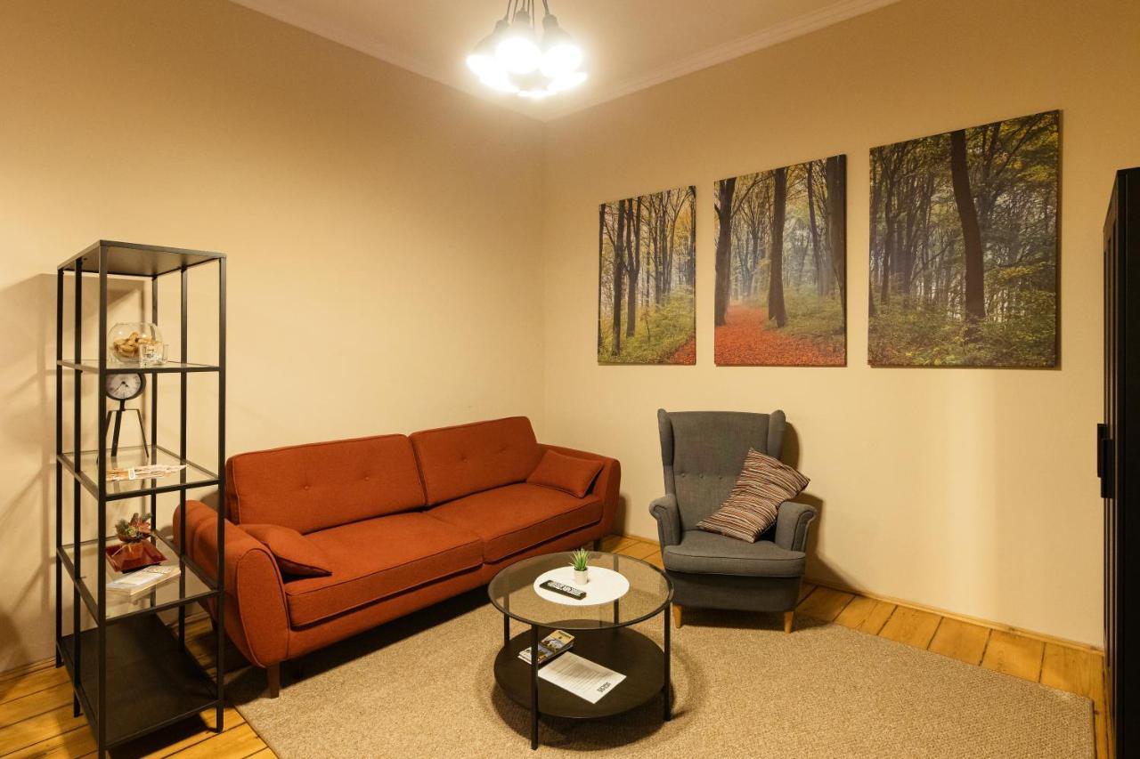 Chic Apartment In Historical City Center Тимишоара Екстериор снимка