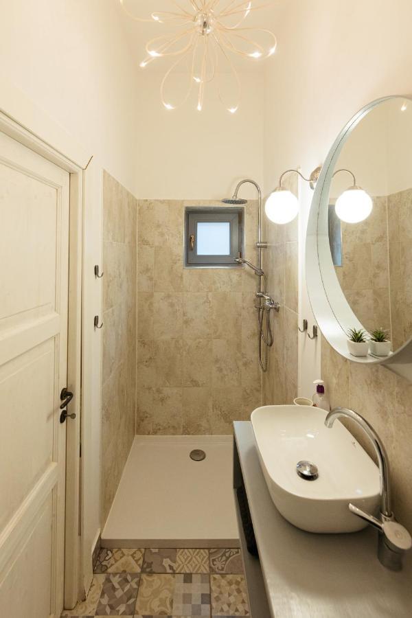 Chic Apartment In Historical City Center Тимишоара Екстериор снимка